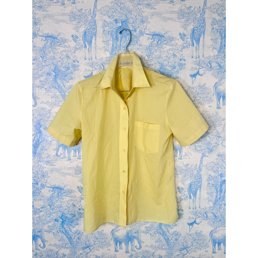 Foxcroft Womens Yellow Short Sleeve Button Down Wrinkle Free Travel Shirt Size 6
